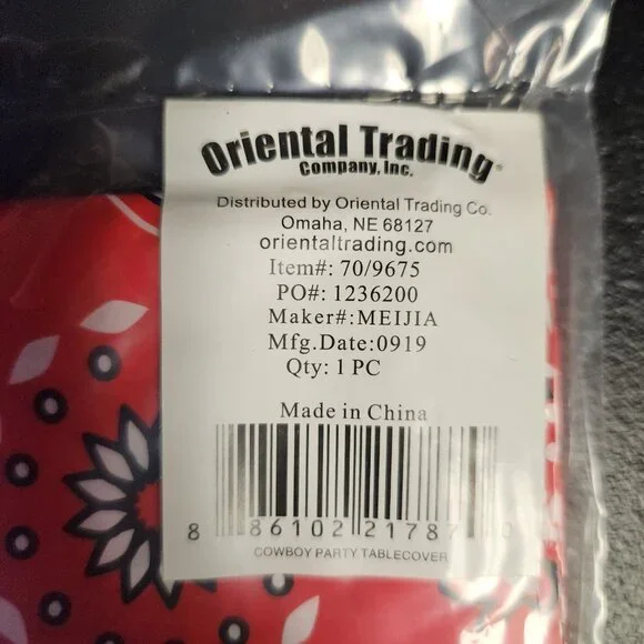 Western Cowboy Ranch Texas Party Supplies Decor- Tablecloth, Placemats, Bandanas - Picture 7 of 8